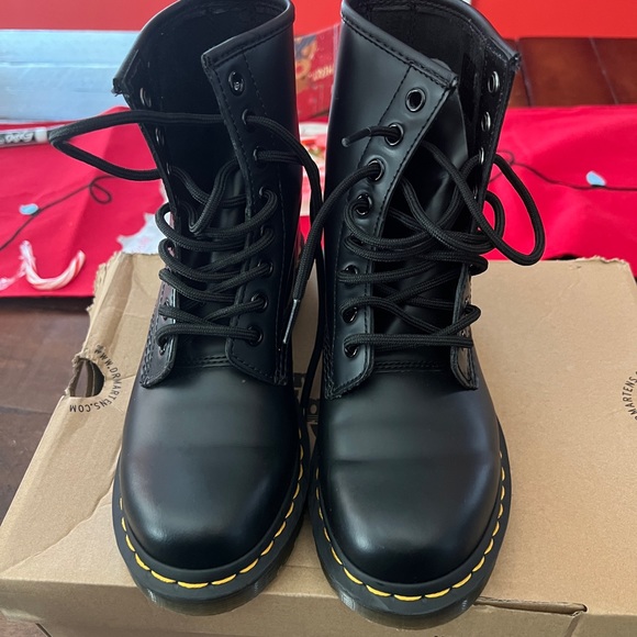 I am selling 1460 Black Smooth Leather Lace Up Boots. - Picture 1 of 4